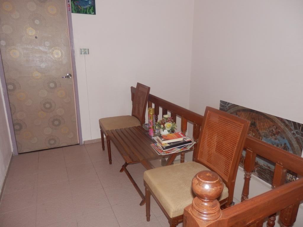 Hua Hin Tour Guesthouse Экстерьер фото