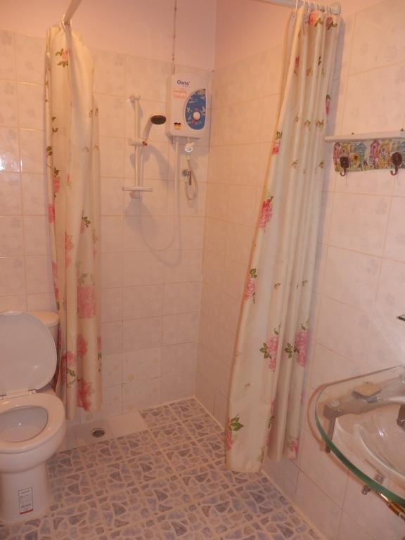 Hua Hin Tour Guesthouse Экстерьер фото
