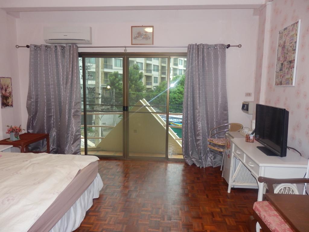 Hua Hin Tour Guesthouse Экстерьер фото