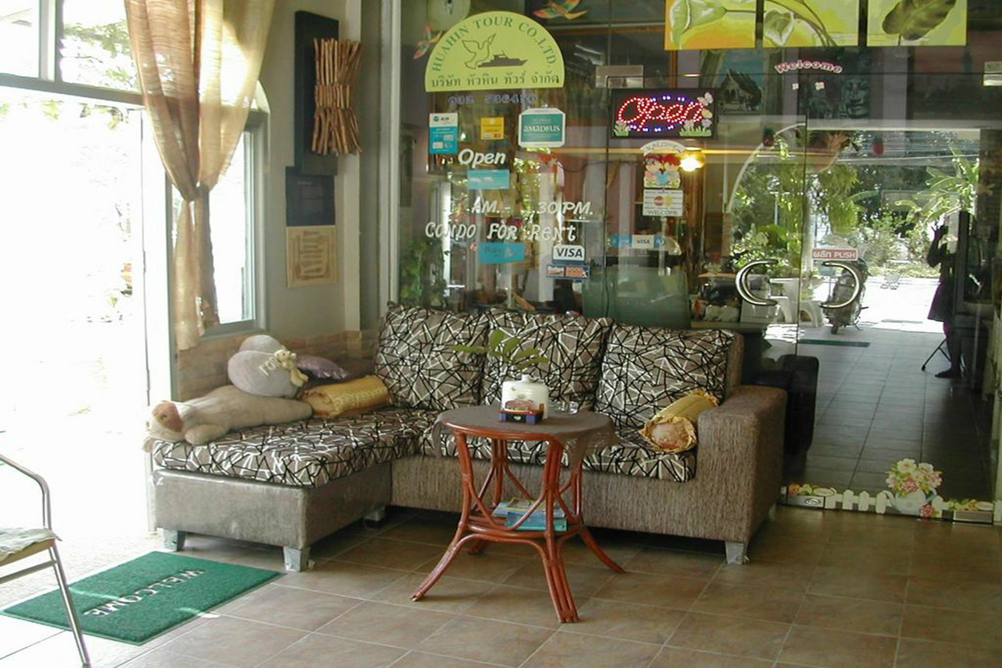 Hua Hin Tour Guesthouse Экстерьер фото